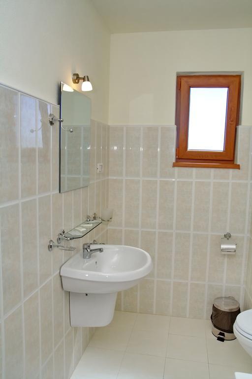 Pensiunea Pestisorul Dunavăţu de Jos Kamer foto
